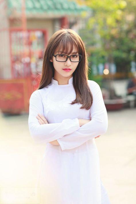 Ảnh gái xinh hot trong áo thổi trang hồng