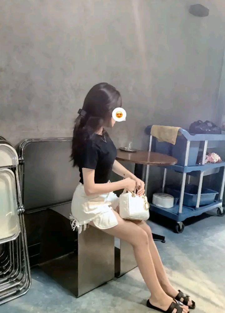 Gái xinh 99 trong bộ sưu tập thời trang cá tính