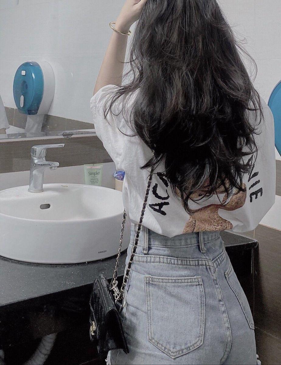 Gái Xinh Lung Linh, Giống Thật Và