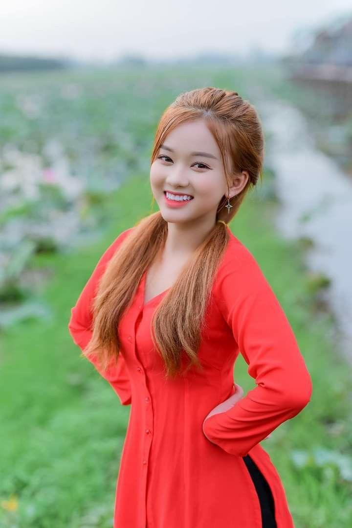 Gái Xinh Tóc Ngắn, Ngầu Và