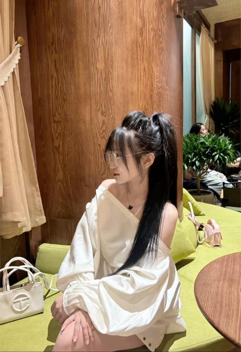 Ảnh mạng gái tóc ngắn xinh đẹp