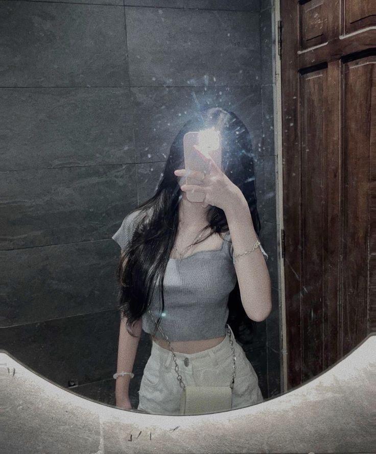 Ảnh gái xinh tóc ngắn cute và dễ thương