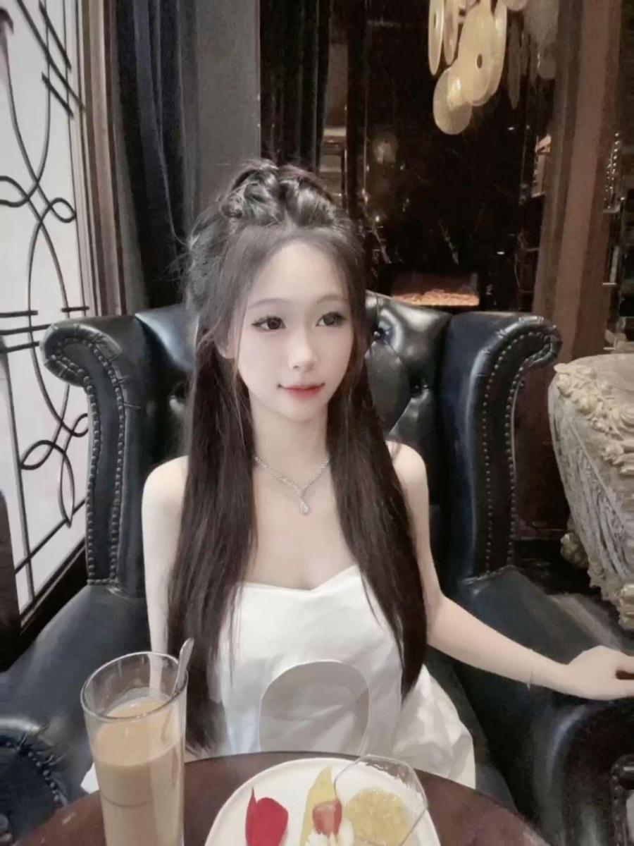 Gái xinh K5 và K7 với kiểu tóc sắc đẹp