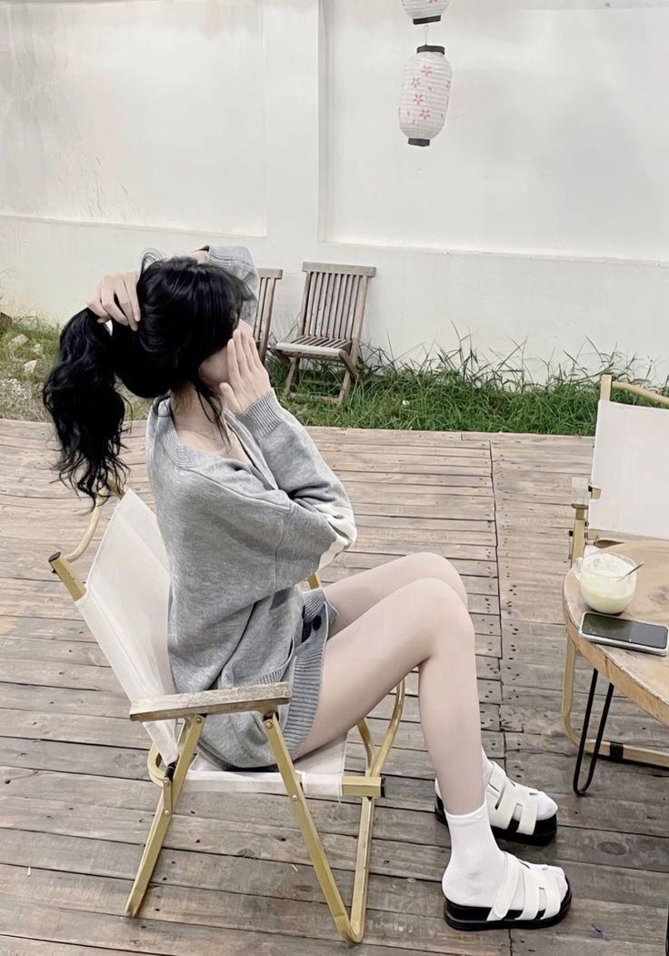 Gái xinh trần chuồng trong chân váy đẹp