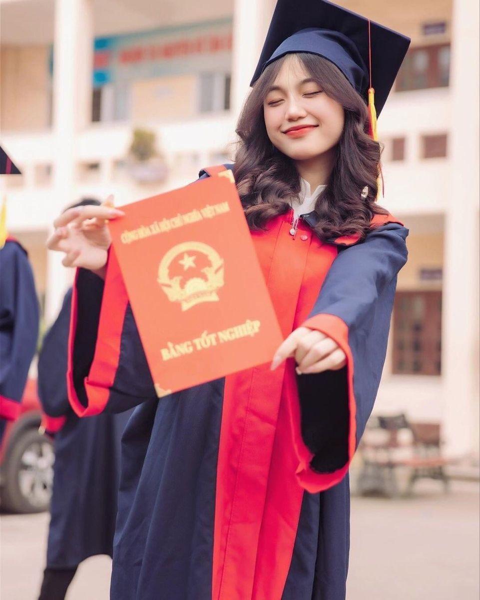 Ảnh gái xinh học sinh trong trang phục học đường