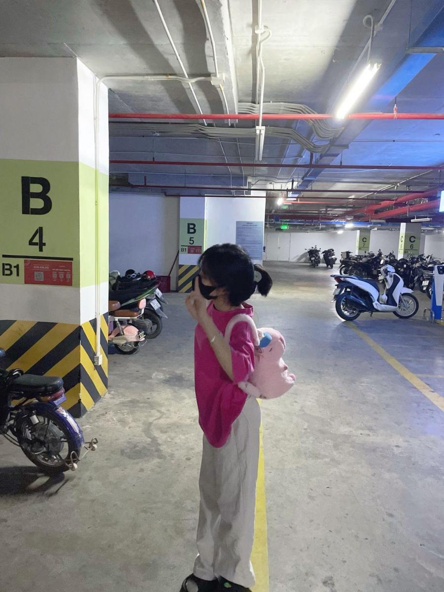 Gái Xinh Bãi Biển Quyến Rũ Mặc Váy Ngủ