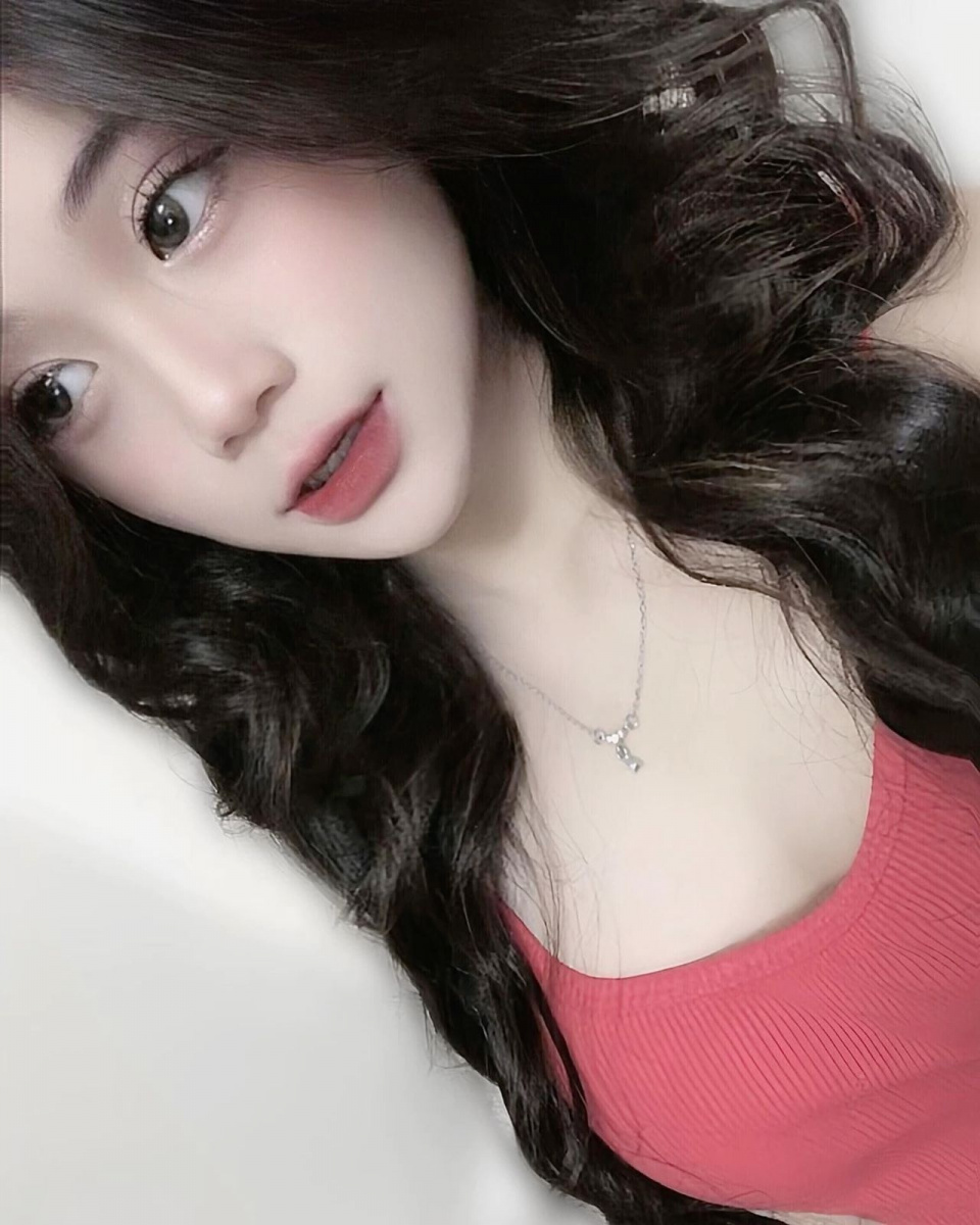 Ảnh vẽ gái xinh đẹp, em gái xinh với làn da trắng