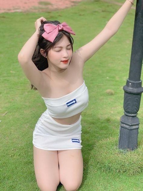 Ảnh cô gái xinh đẹp tóc dài cute
