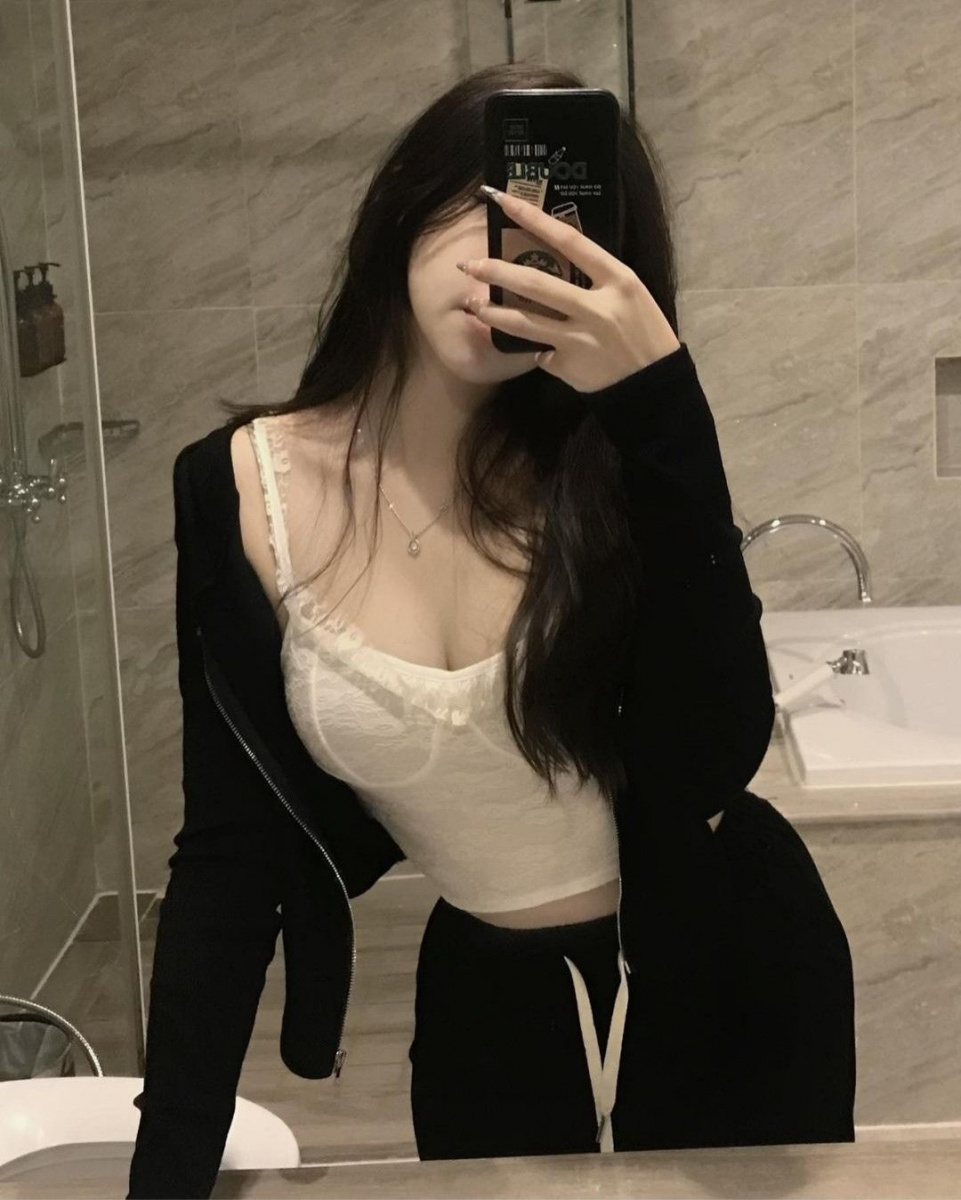 Ảnh vẽ gái xinh với em gái xinh tóc dài
