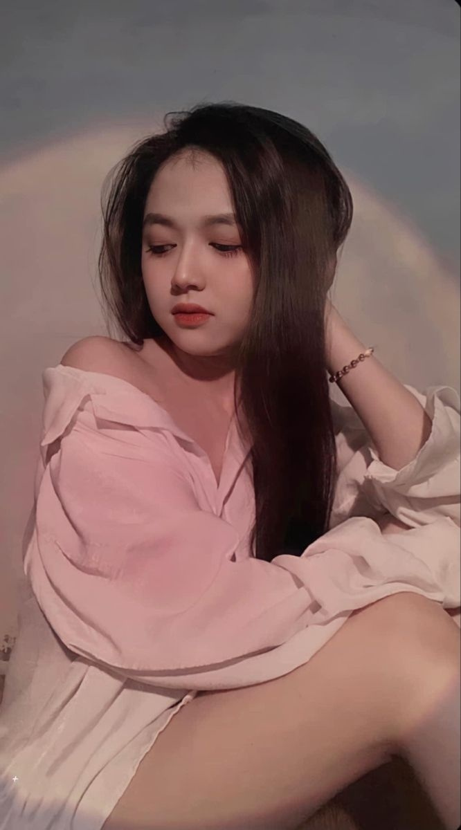 Bộ ảnh gái xinh với tóc dài trong trang phục ngủ đẹp