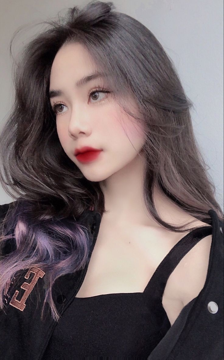 Ảnh cute gái xinh trong bộ đồ đẹp