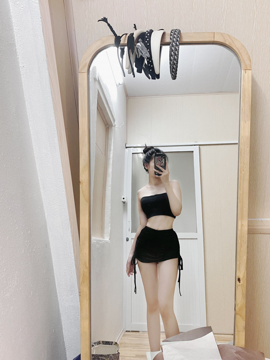 Ảnh cô gái xinh đẹp trong trang phục đáng yêu