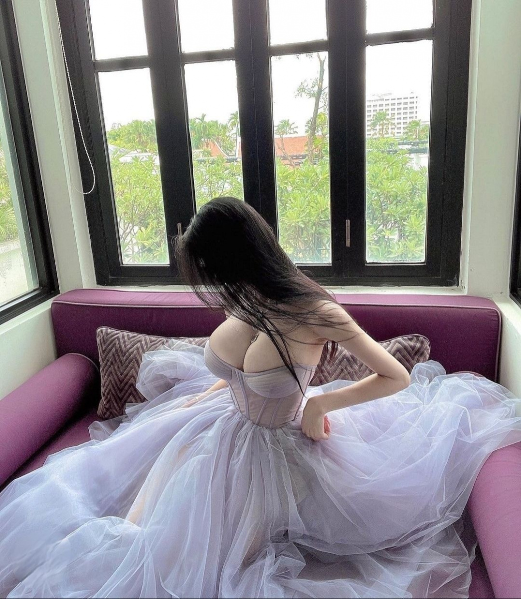 Ảnh sexy người đẹp trong áo choàng tóc dài tuyệt đẹp