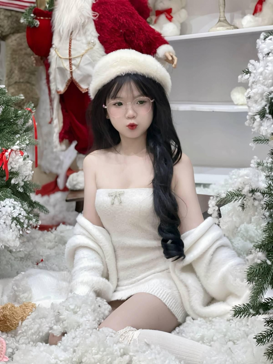 Ảnh người mẫu sắc đẹp với gái xinh ngầu và tóc dài