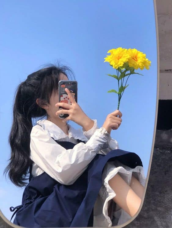 Gái xinh tóc dài chụp ảnh thanh lịch