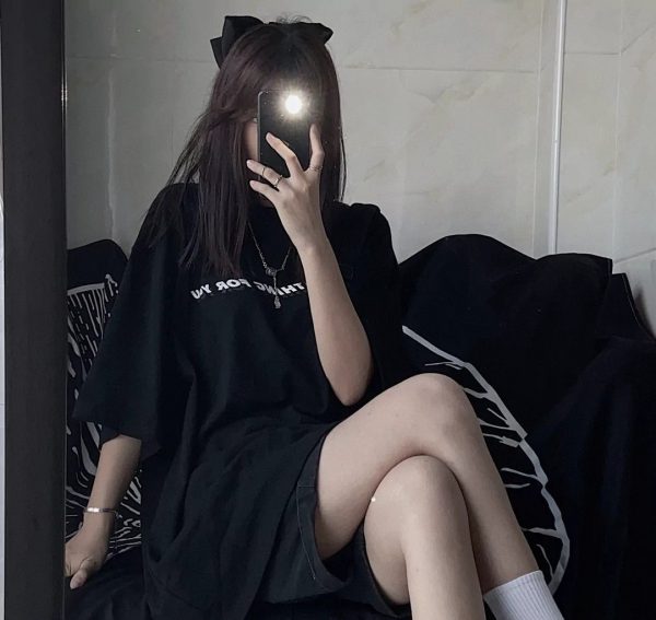 Ảnh gái đẹp làm hình nền che mặt