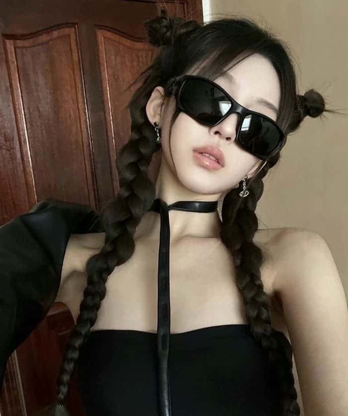Ảnh cô gái tóc dài đeo kính cool ngầu