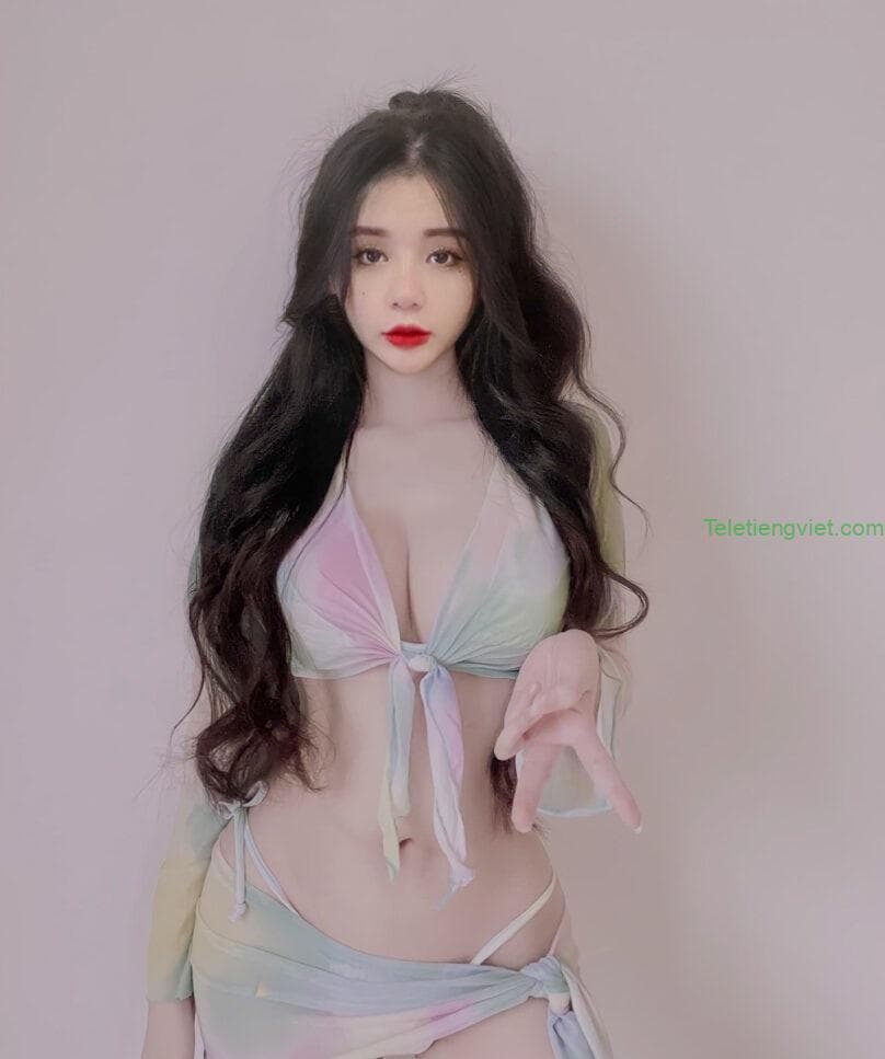 Ngắm gái xinh ngực to vú to