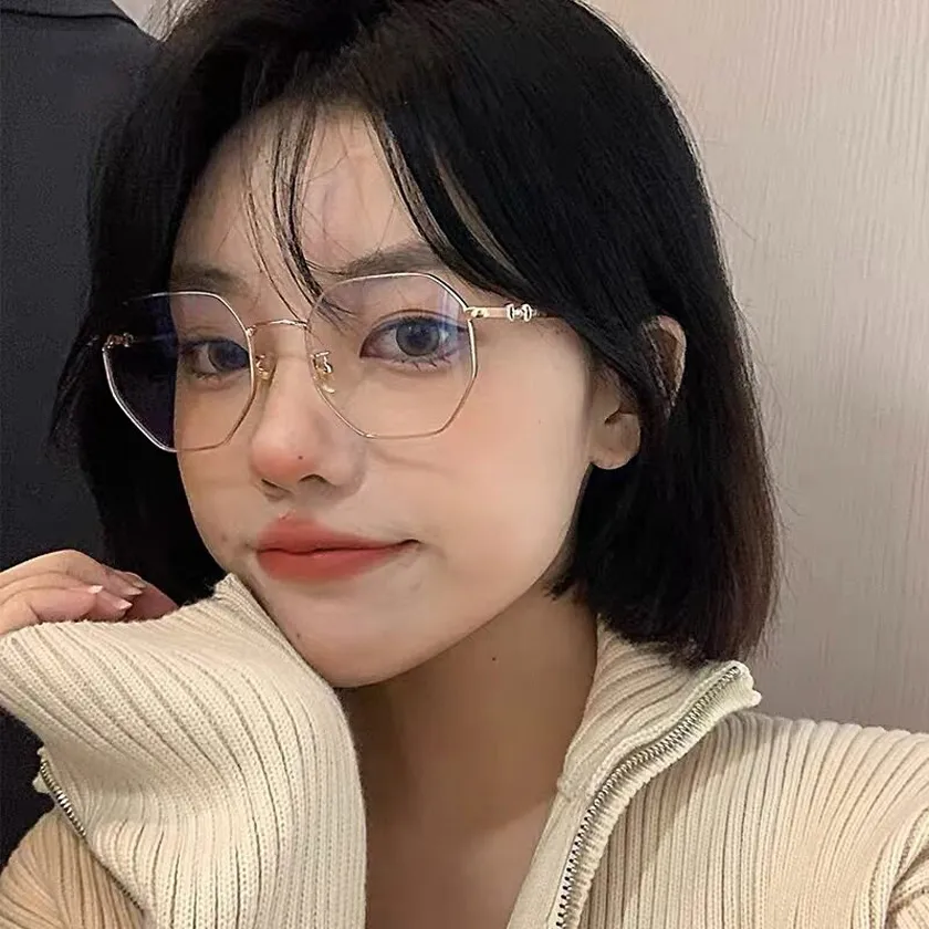 Tải hình nền động gái xinh