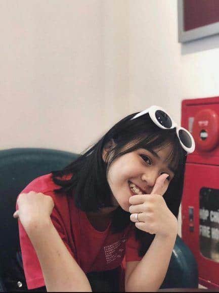 Ảnh gái xinh Việt Nam tạo dáng ngầu