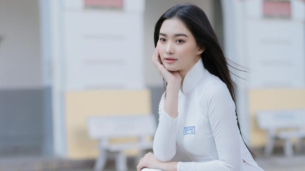 Ảnh gái xinh diện trang phục áo dài học sinh