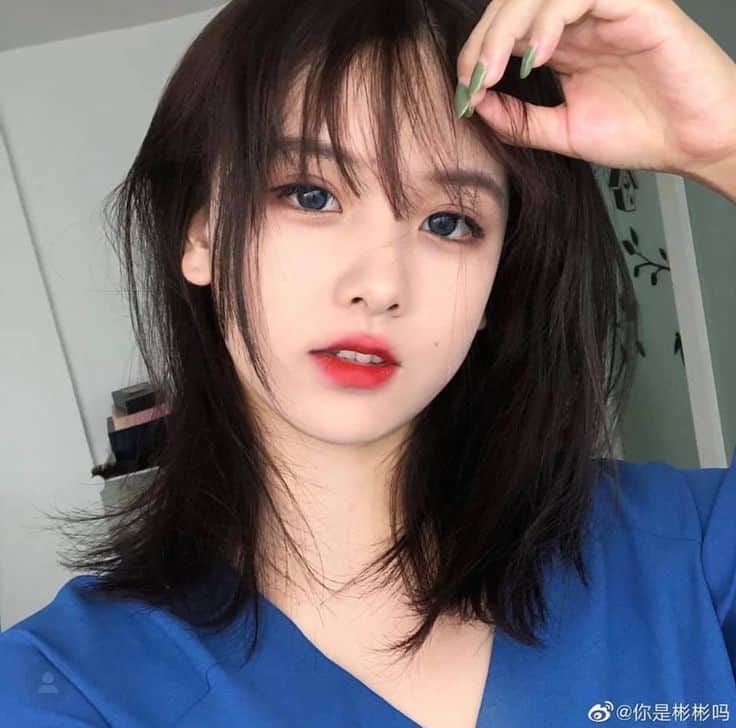 Hình ảnh gái xinh tạo dáng siêu đáng yêu