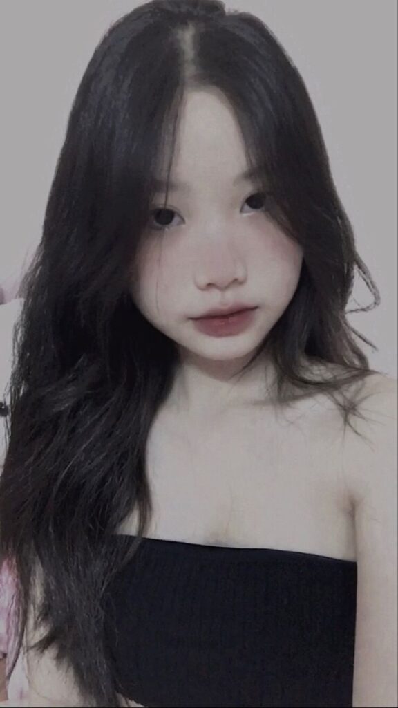 Sự đáng yêu của gái đẹp làm sáng cả avatar