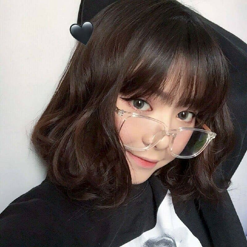 Hình gái xinh cute 2k7 xả tóc ngang vai