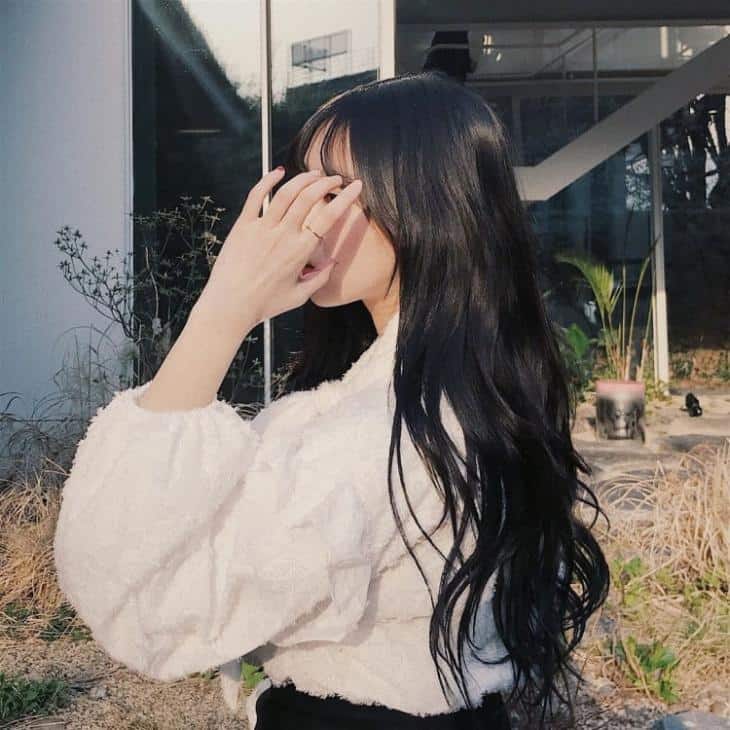 Ảnh gái che mặt phong cách lạnh lùng