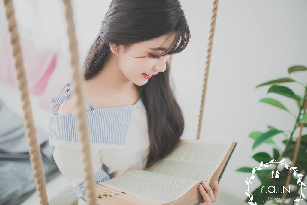 Hình nền girl xinh 4K cho điện thoại