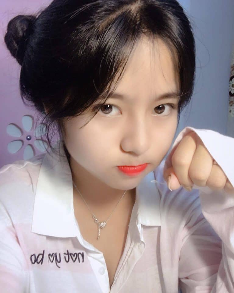 Hình nền iPhone gái xinh đẹp