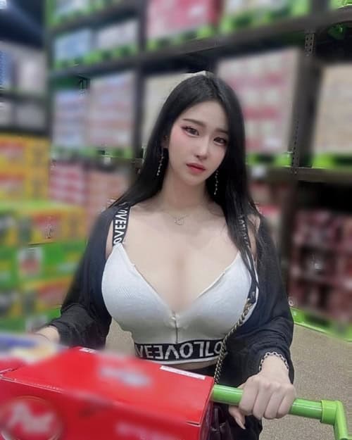 Bộ ảnh gái đẹp vú to sexy gợi cảm