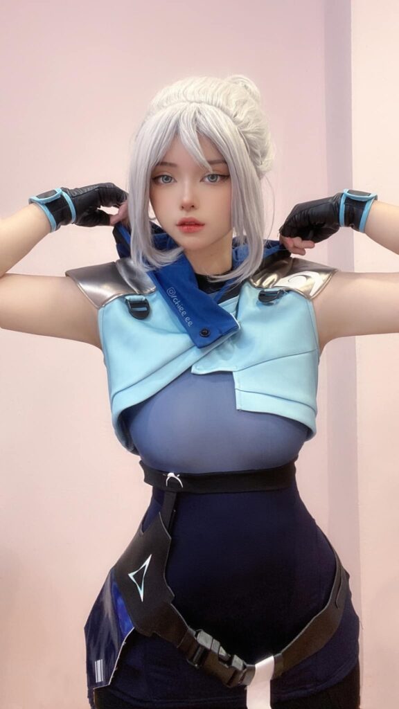 Ảnh gái xinh cosplay với trang phục đẹp mắt