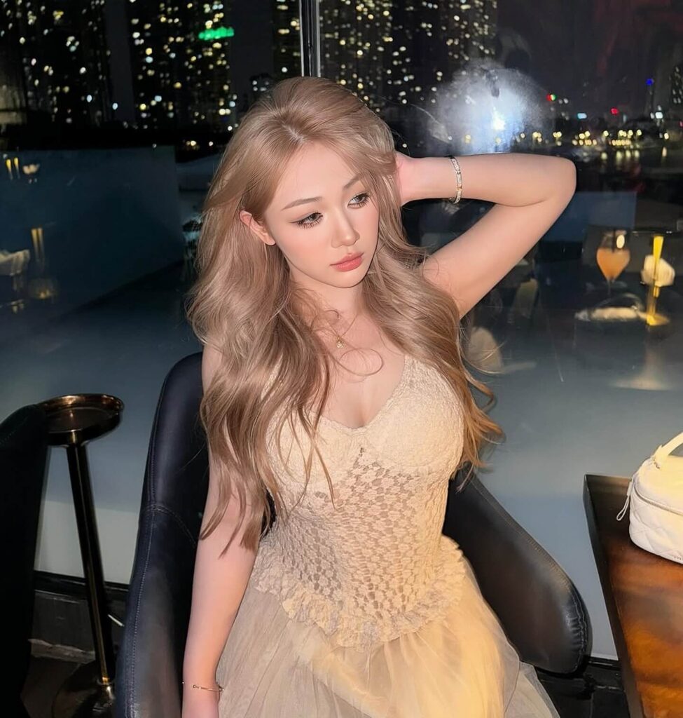 Phản ứng của Trần Hà Linh trước scandal